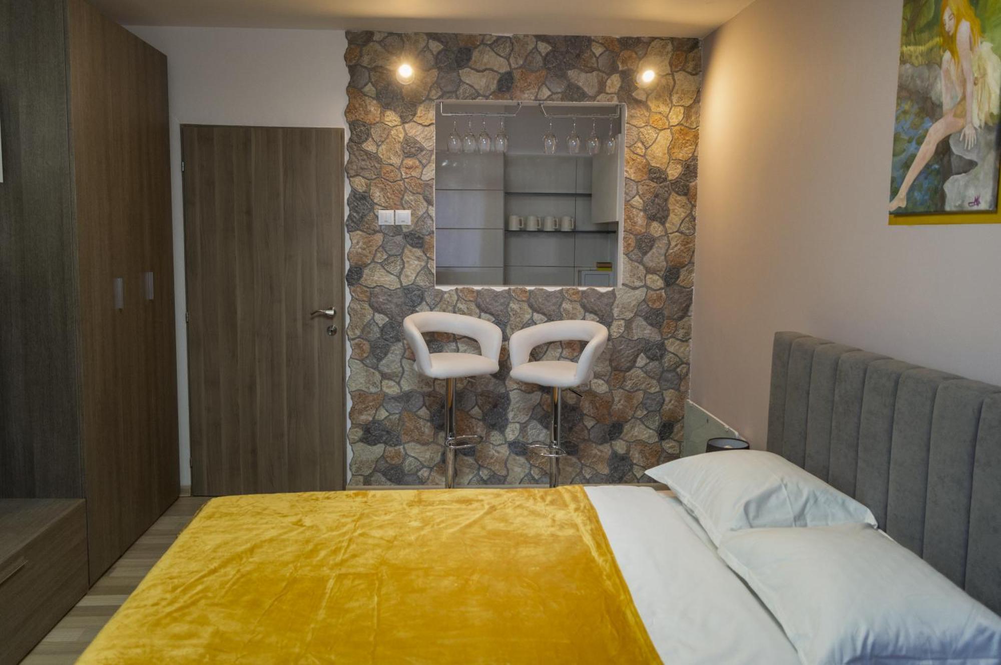 Casa Rusu -Victoria-Self Check In-24H Apartment Resita Exterior photo